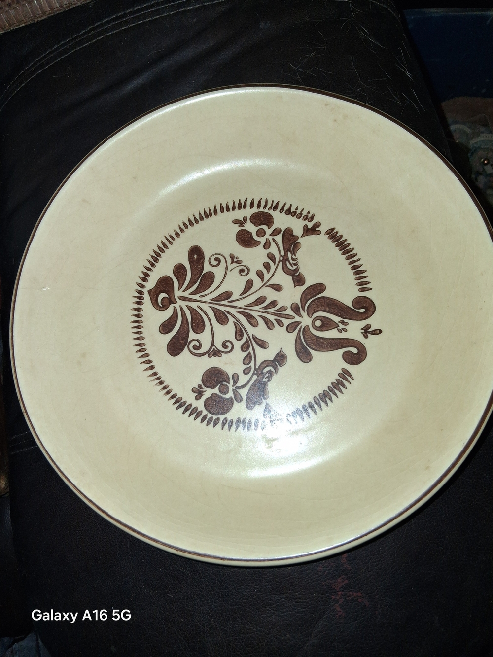 Vintage-Inspired Cream Ceramic Dinner Plate with Brown Floral Motif